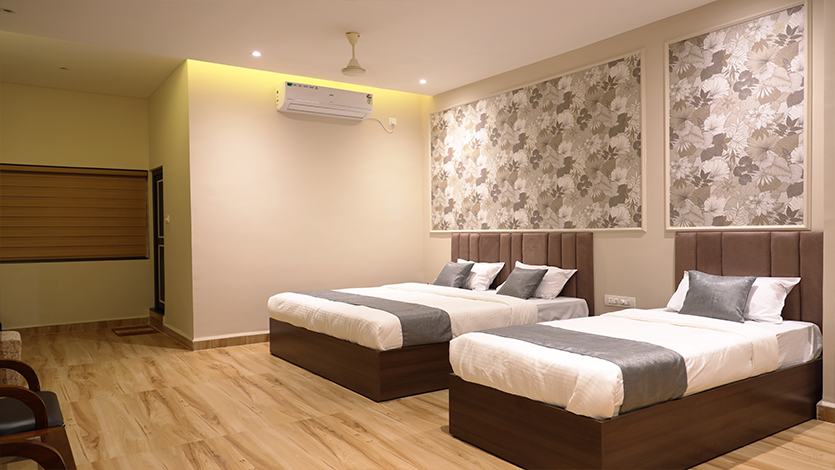 Hotel Seven Grand Vijayapura
